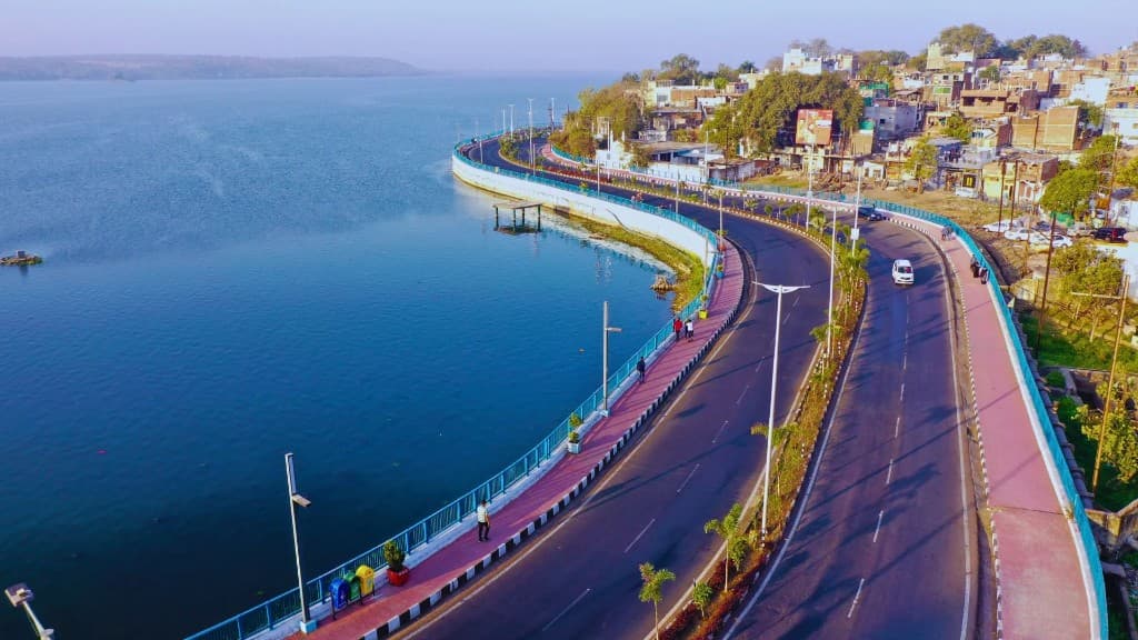 Bhopal Upper Lake waterfront and city skyline